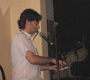 גיא דגן עם פסנתר ומפוחית - בכנס מפוחית בקרית טבעון 2007
